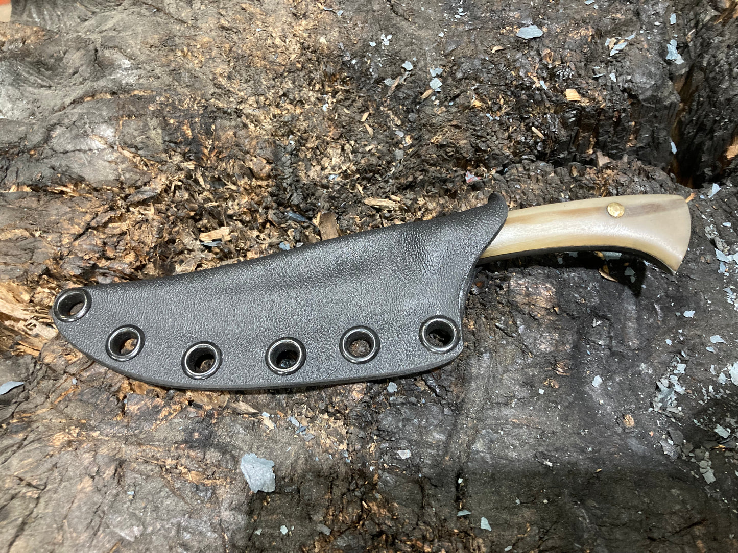 Rams Horn Handled Three Finger Kard Shard