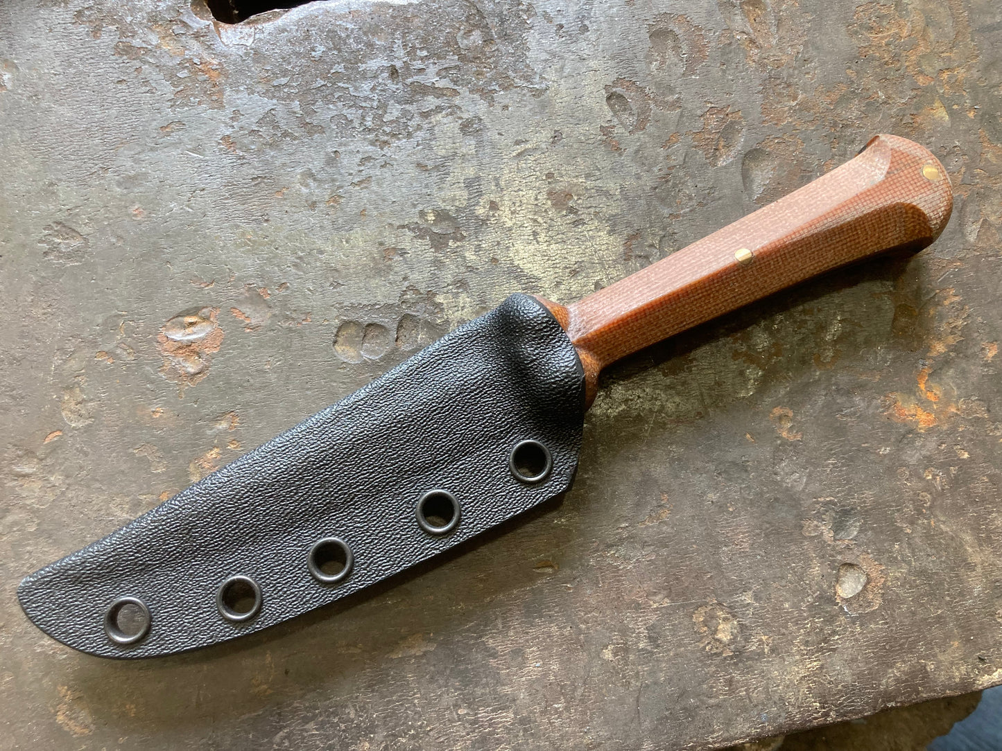 Mini bollock, double edged, natural micarta