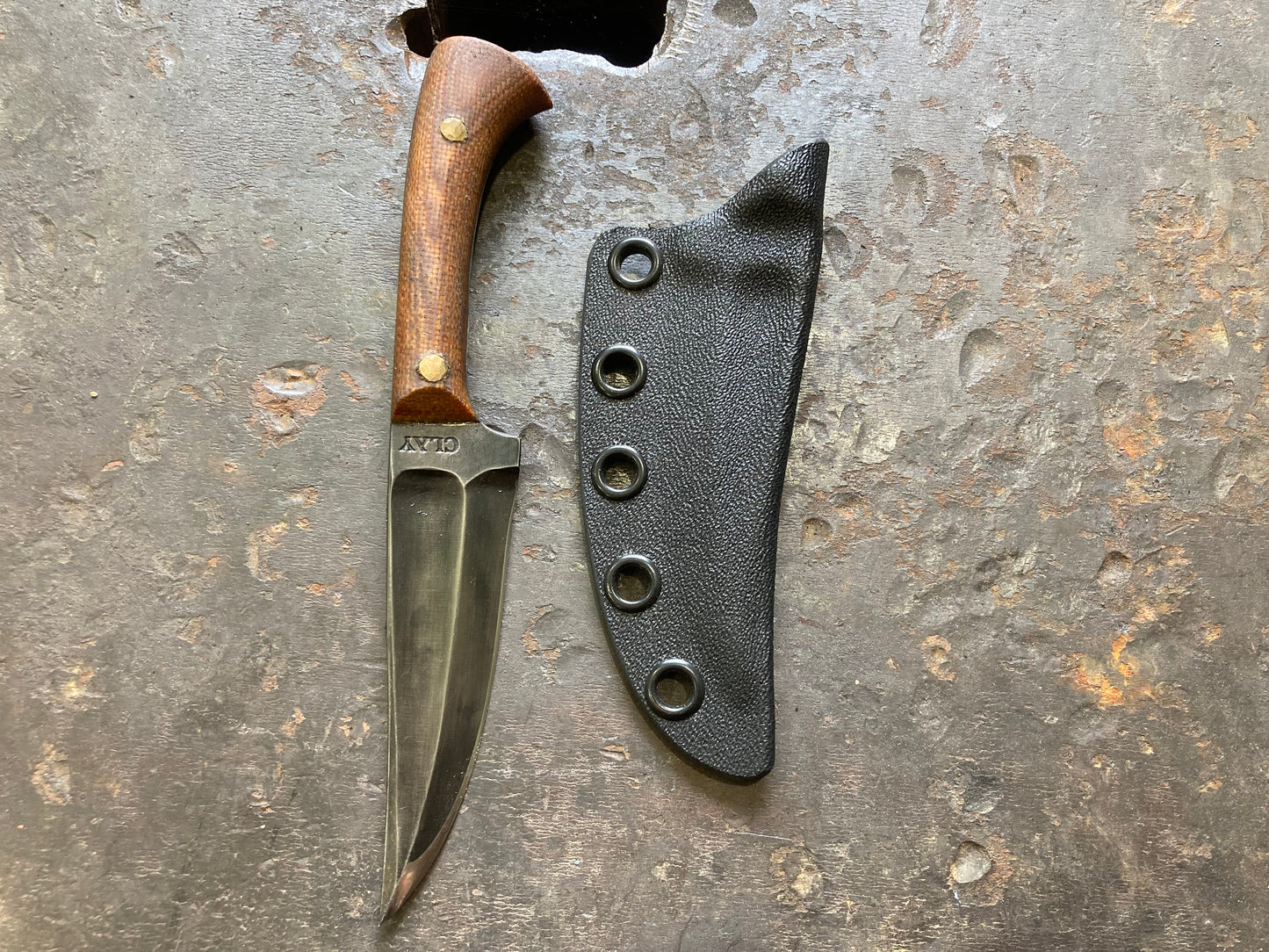 Kard shard, three finger grip, natural micarta, stout tip