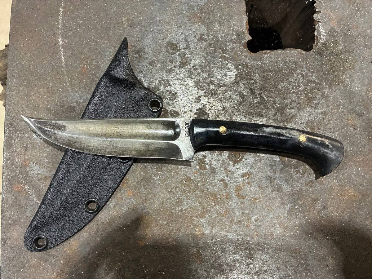 Four Finger Kard, Black Bone