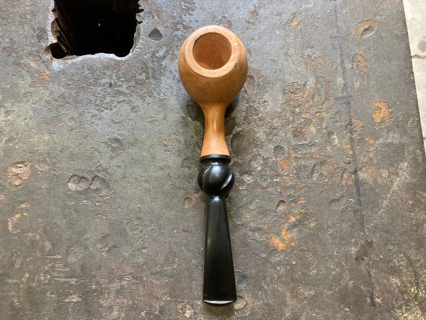Briar pipe, “the orb”