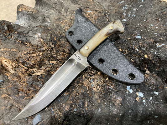 Rams Horn Handled Three Finger Kard