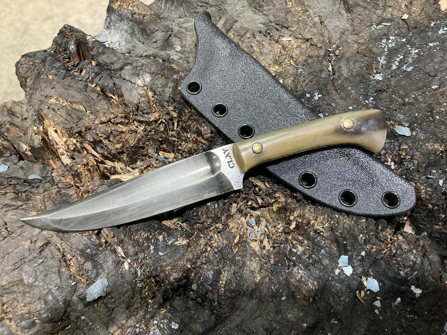 Horn Handled Three Finger Kard