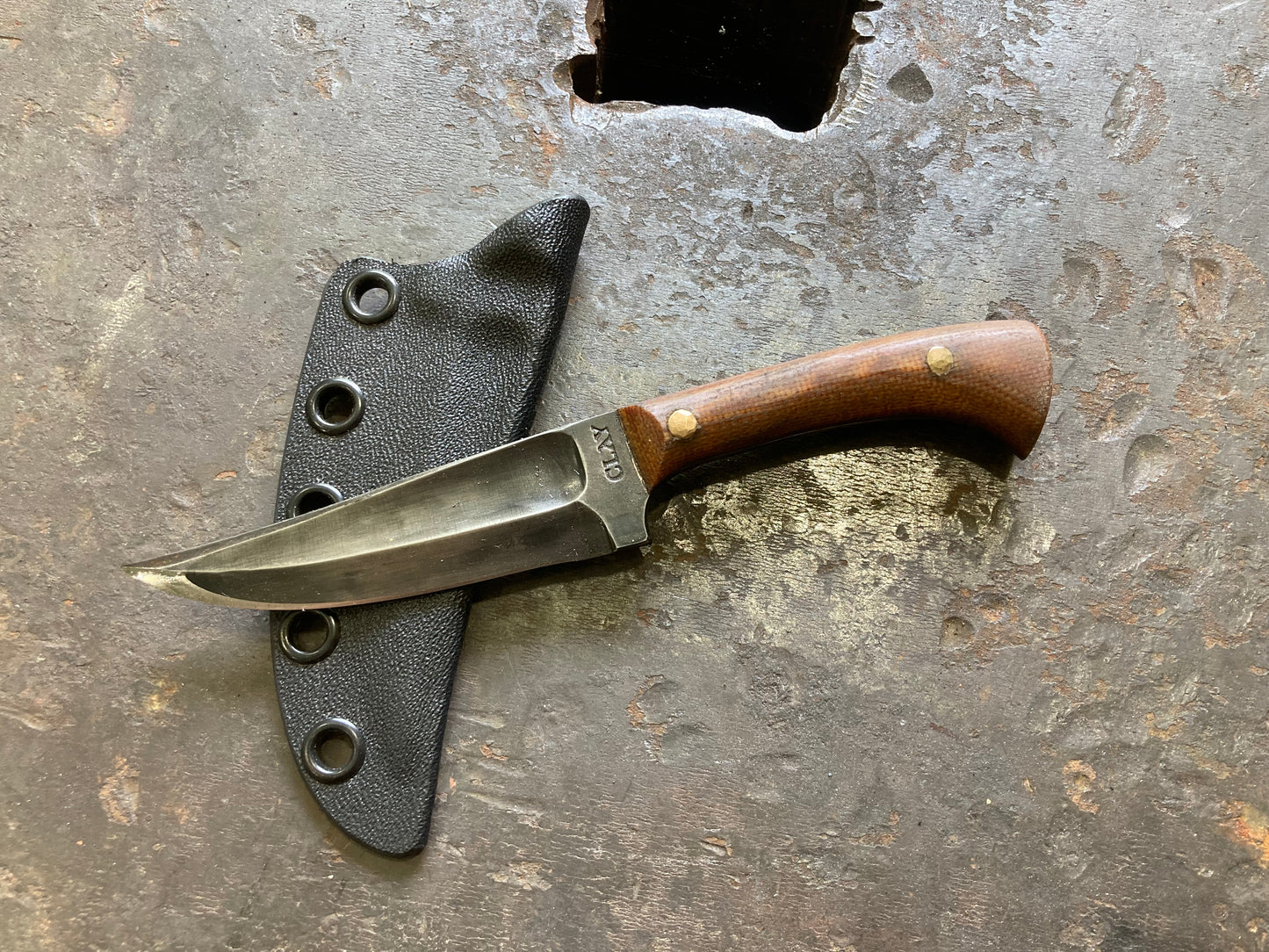 Kard shard, three finger grip, natural micarta, stout tip